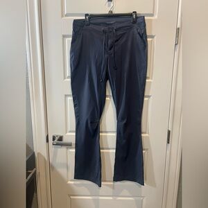 Columbia Sportswear Company Women’s OMNI-SHIELD ADVANCED REPELLENCY SZ 10 Gray